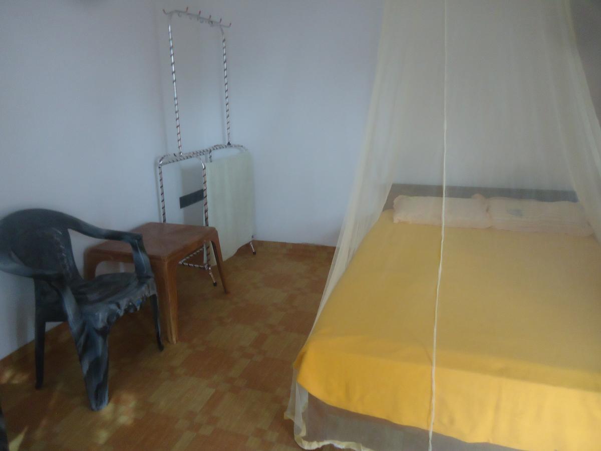 Tharaka Homestay Велігама Екстер'єр фото